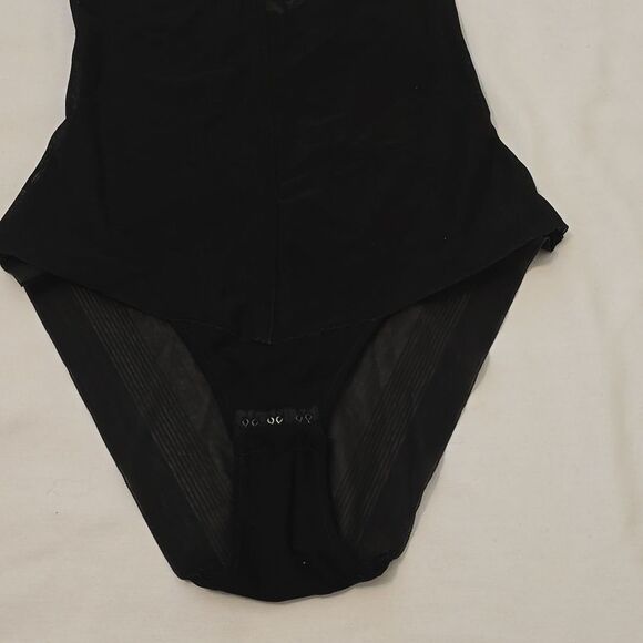 - La perla black mesh bodysuit size 2 (34 US) - Picture 3 of 13